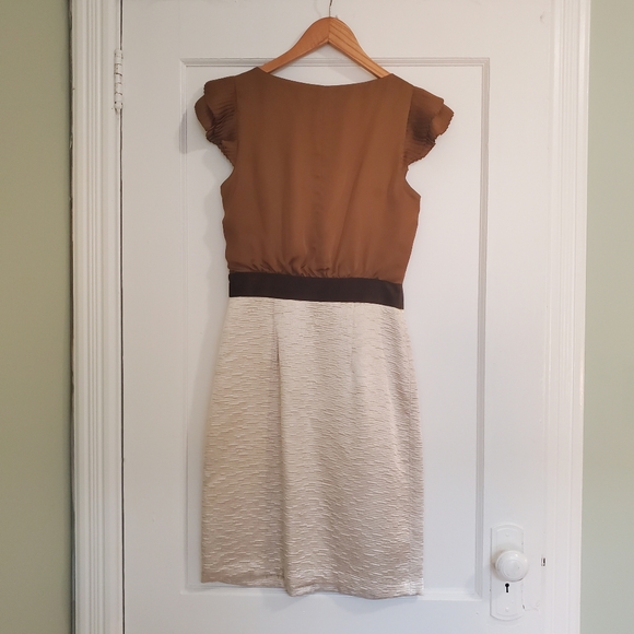 Max and Cleo sz 2 cream and gold cocktail dress - Picture 2 of 8